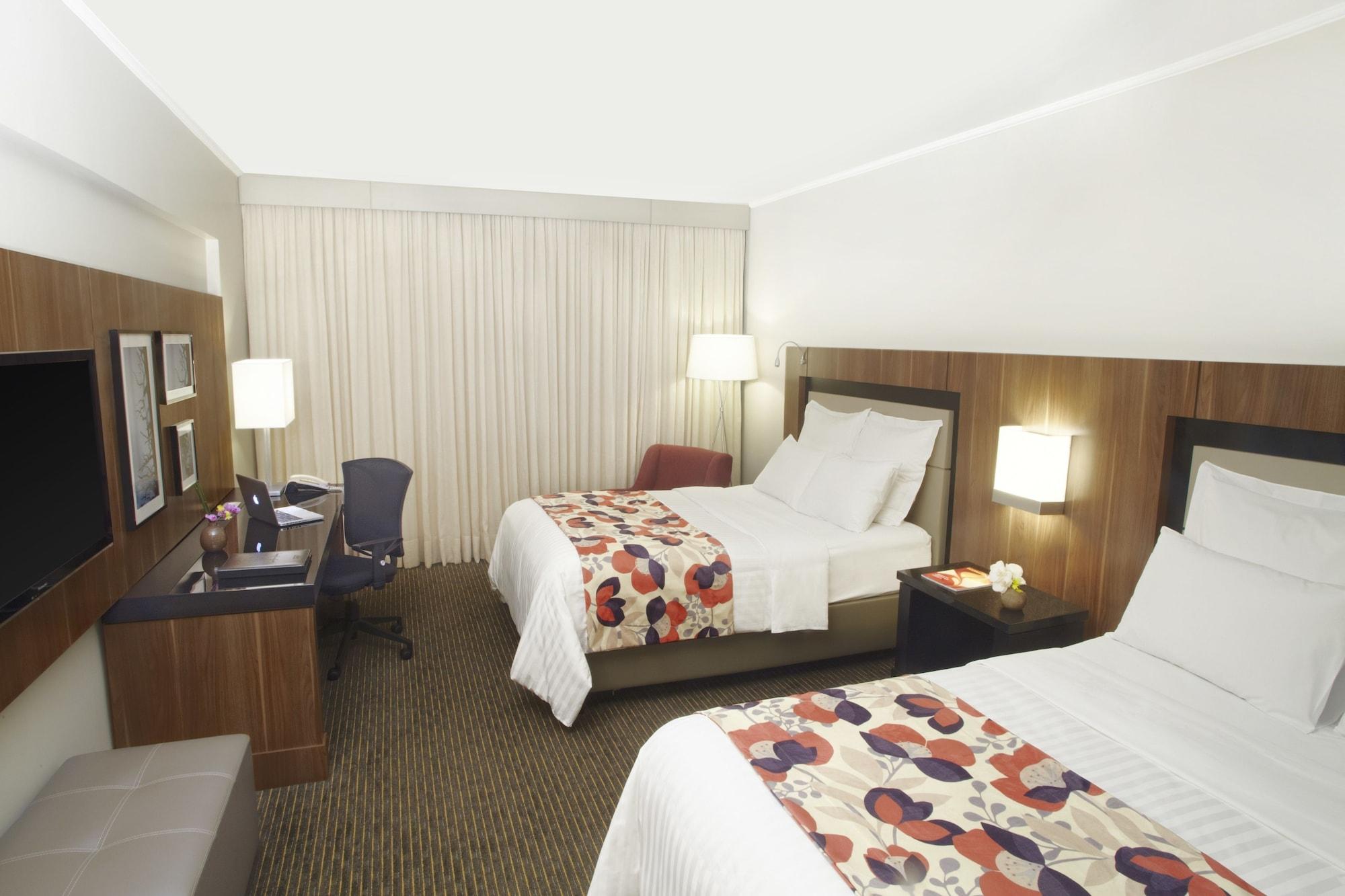 Marriott Sao Paulo Airport Hotel Guarulhos Zewnętrze zdjęcie A typical room at the hotel