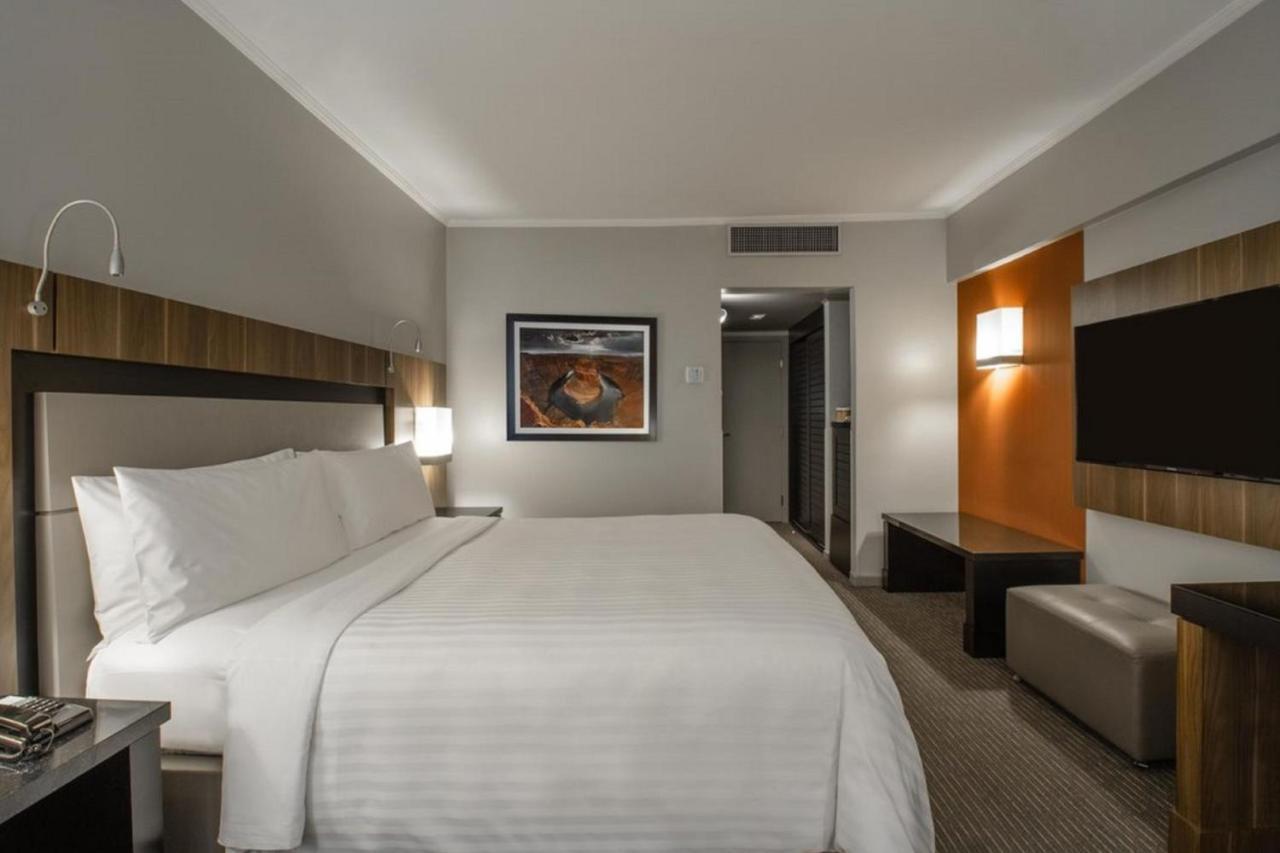 Marriott Sao Paulo Airport Hotel Guarulhos Zewnętrze zdjęcie A room at the Hilton San Francisco
