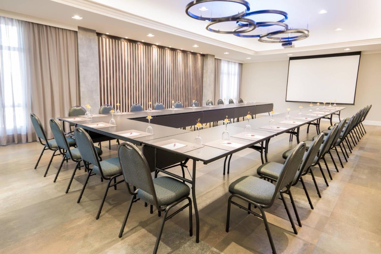 Marriott Sao Paulo Airport Hotel Guarulhos Zewnętrze zdjęcie U-shaped table