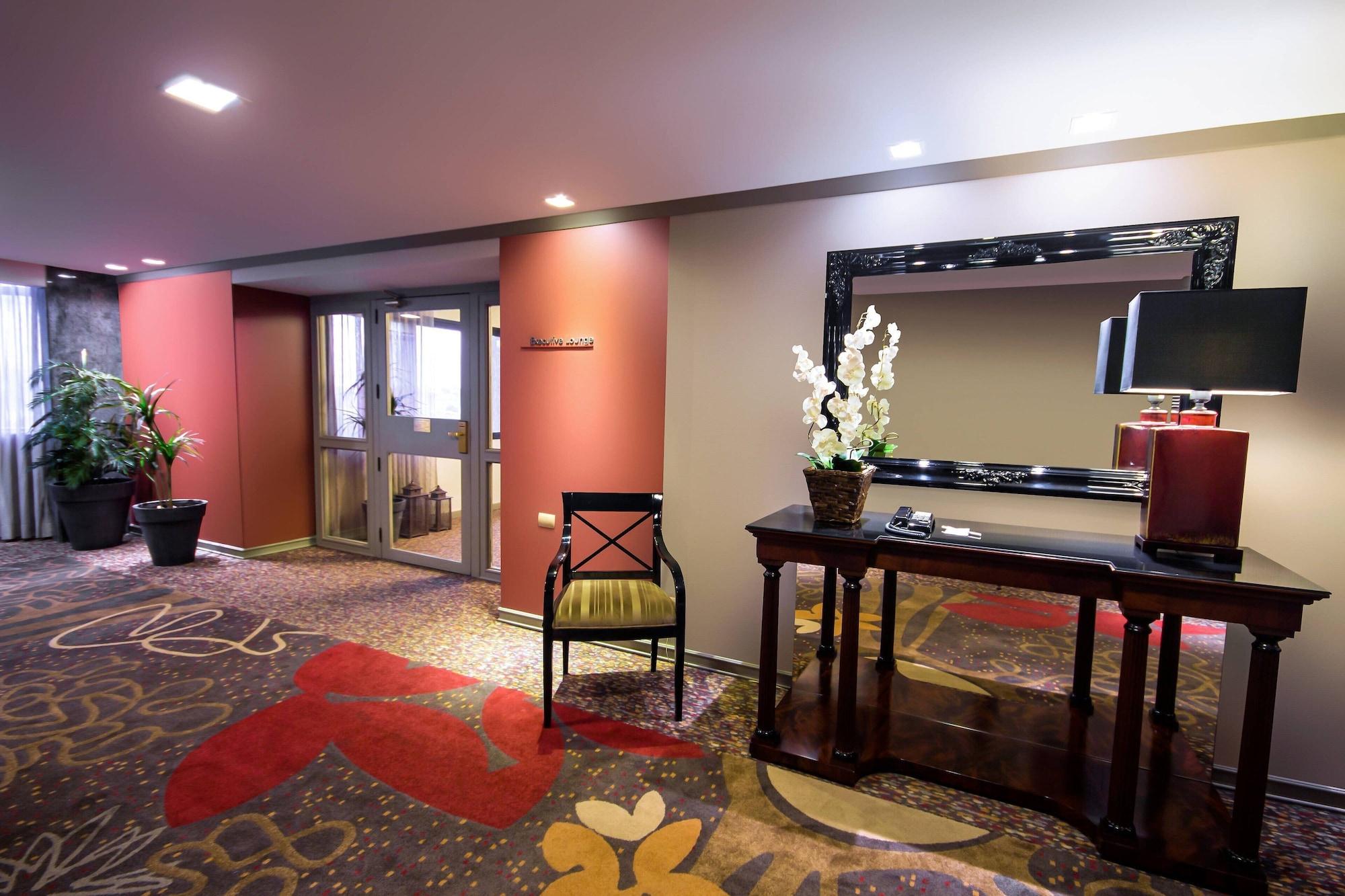 Marriott Sao Paulo Airport Hotel Guarulhos Zewnętrze zdjęcie The lobby of the hotel
