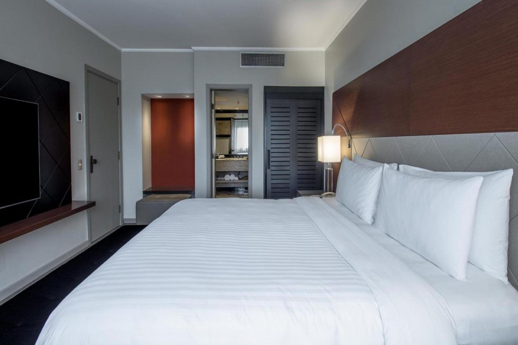Marriott Sao Paulo Airport Hotel Guarulhos Zewnętrze zdjęcie A room at the hotel